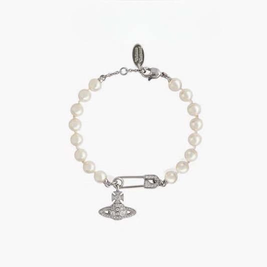 Silver pearl bracelet (with box)