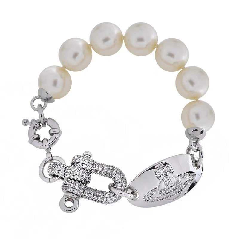 Full Diamond U-shaped Clasp Pearl Bracelet (with box)