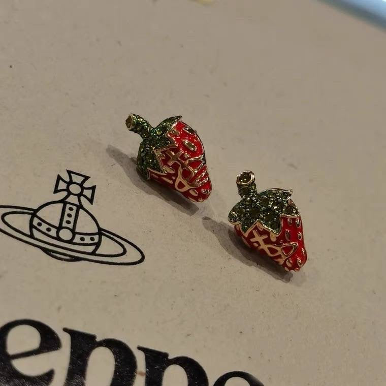 Drop Strawberry Earrings (with box)